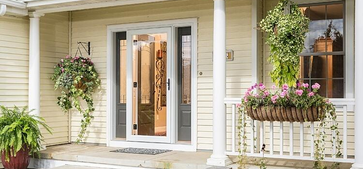 screen door installation in Healdsburg